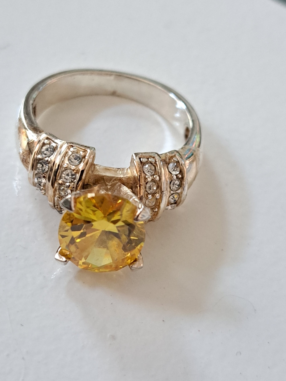 Yellow Crystal Cocktail Ring - Women's Gold-Tone Statement Jewelry